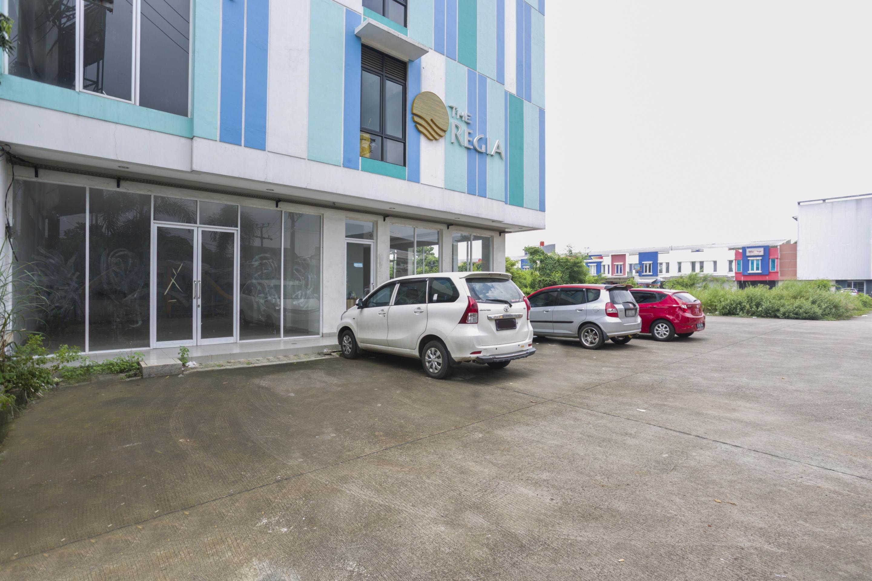 Collection O Bekasi Timur Near Gedung Juang Formerly Regia Tambun Exterior foto